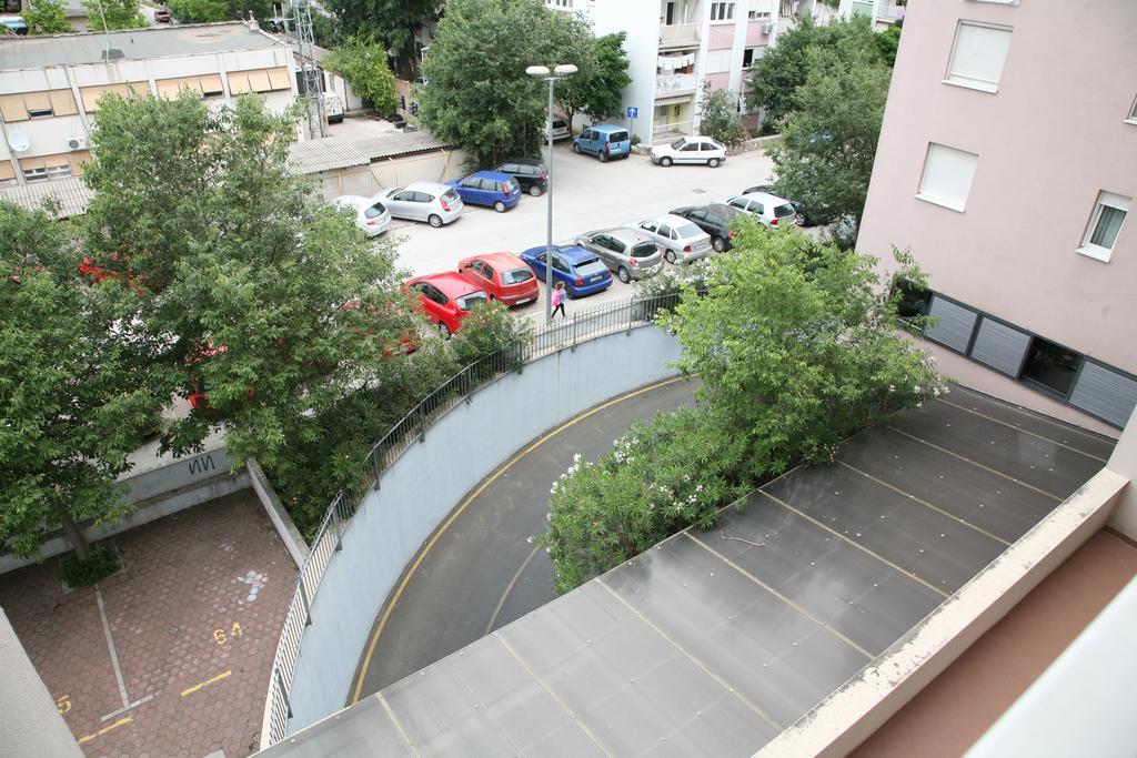 Apartment Dg With Parking Garage スプリト エクステリア 写真